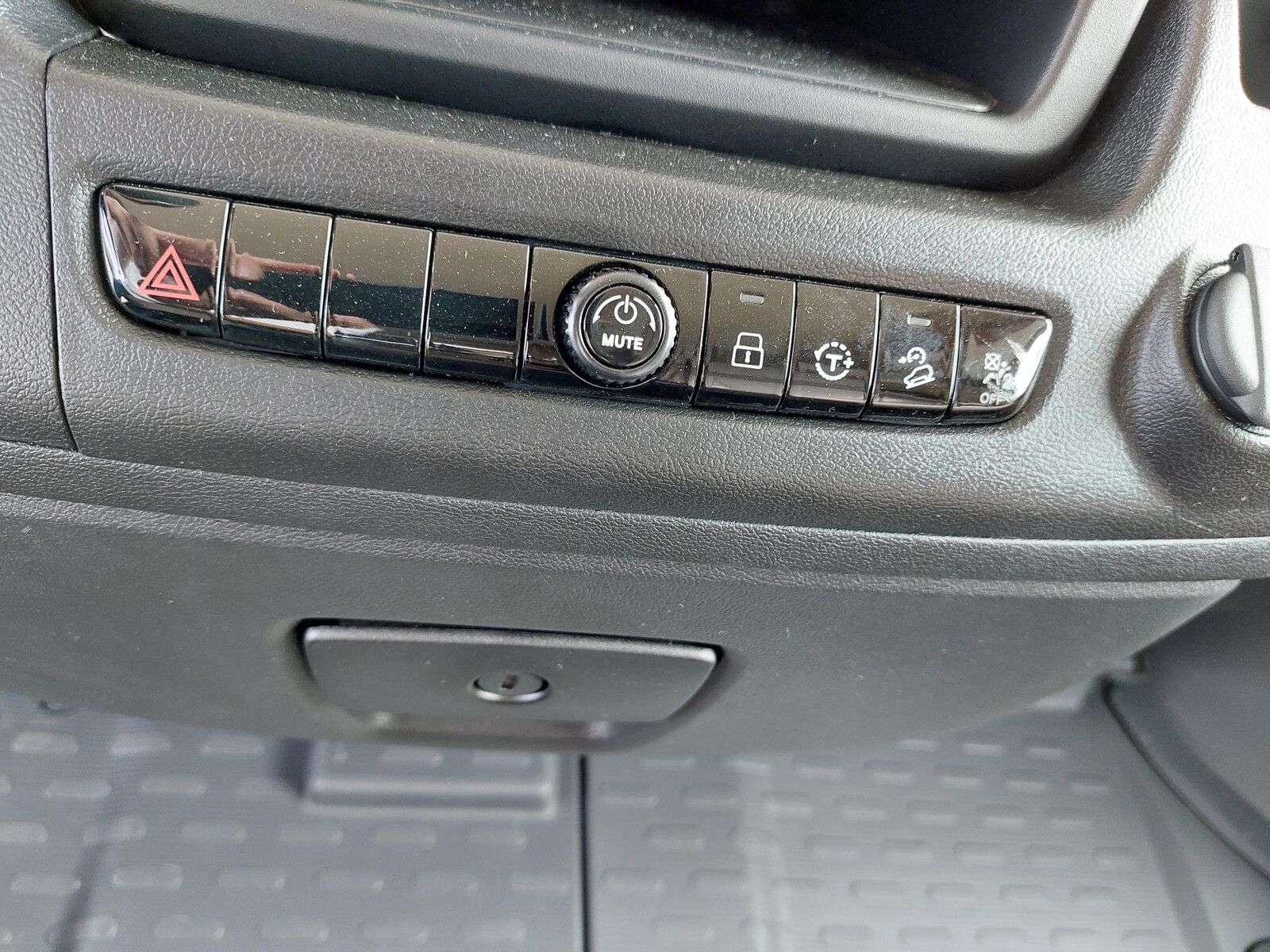 Fahrzeugabbildung Malibu I 460 KB LE comfort Automatik Markise AKTION