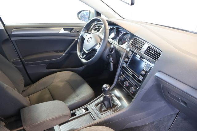 Volkswagen Golf VII Lim. 1.5 TSI Comfortline FRONT+PDC+ALU