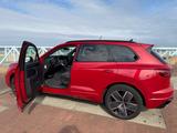 Volkswagen Touareg 3.0 V6 TDI 210kW 4MOT Tiptr. R-Line ... - rote Volkswagen Touareg