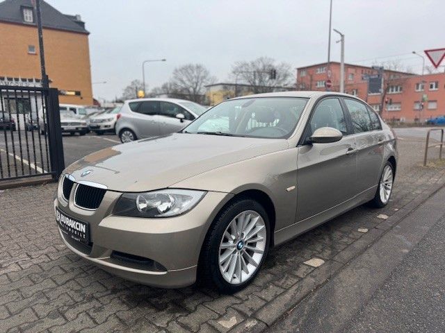 BMW 318i Lim. Automatik*TEILLEDER*KLIMAAUTO.*PDC*