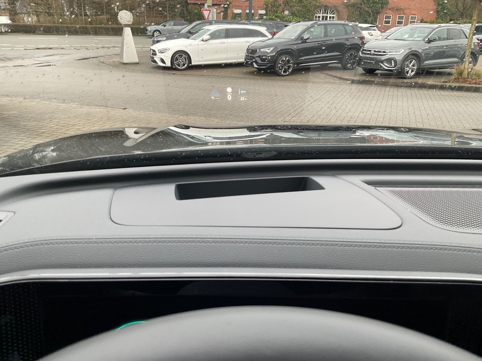 Fahrzeugabbildung Volkswagen Tiguan 2.0 TDI DSG GOAL,Kamera,AHK,IQLight,ACC