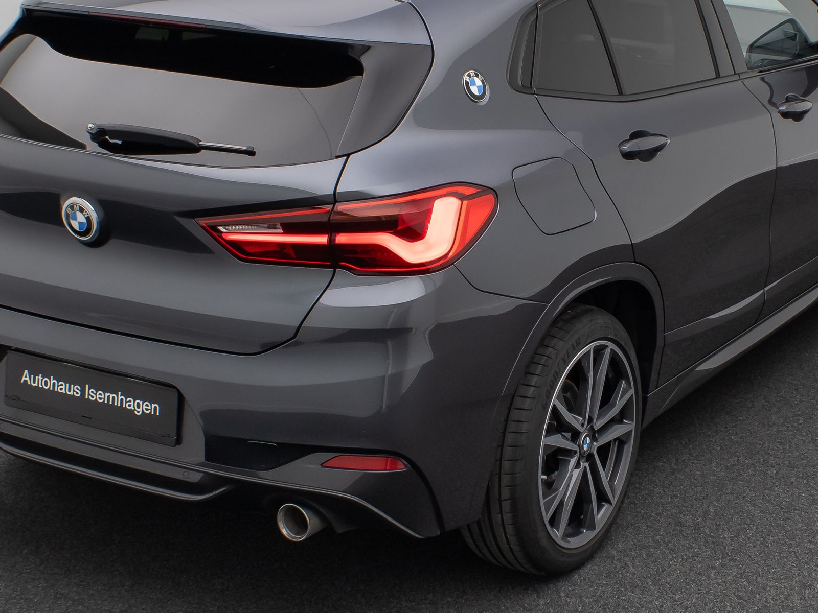 Fahrzeugabbildung BMW X2 xD20d M Sport Navi+ Alarm DAB HUD H/K 19Zoll