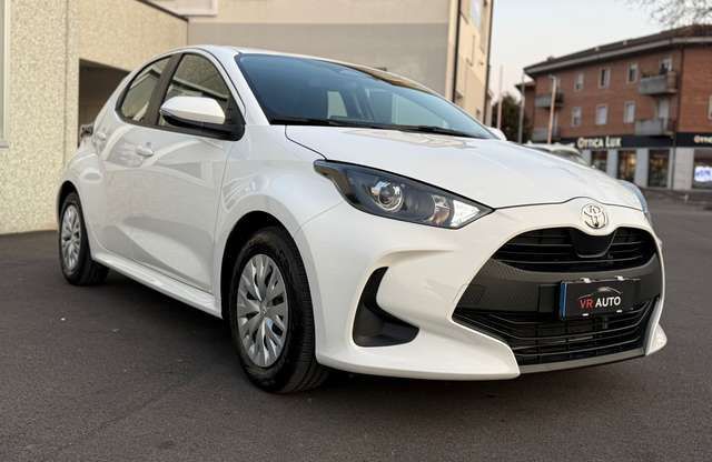 Toyota Yaris - 1