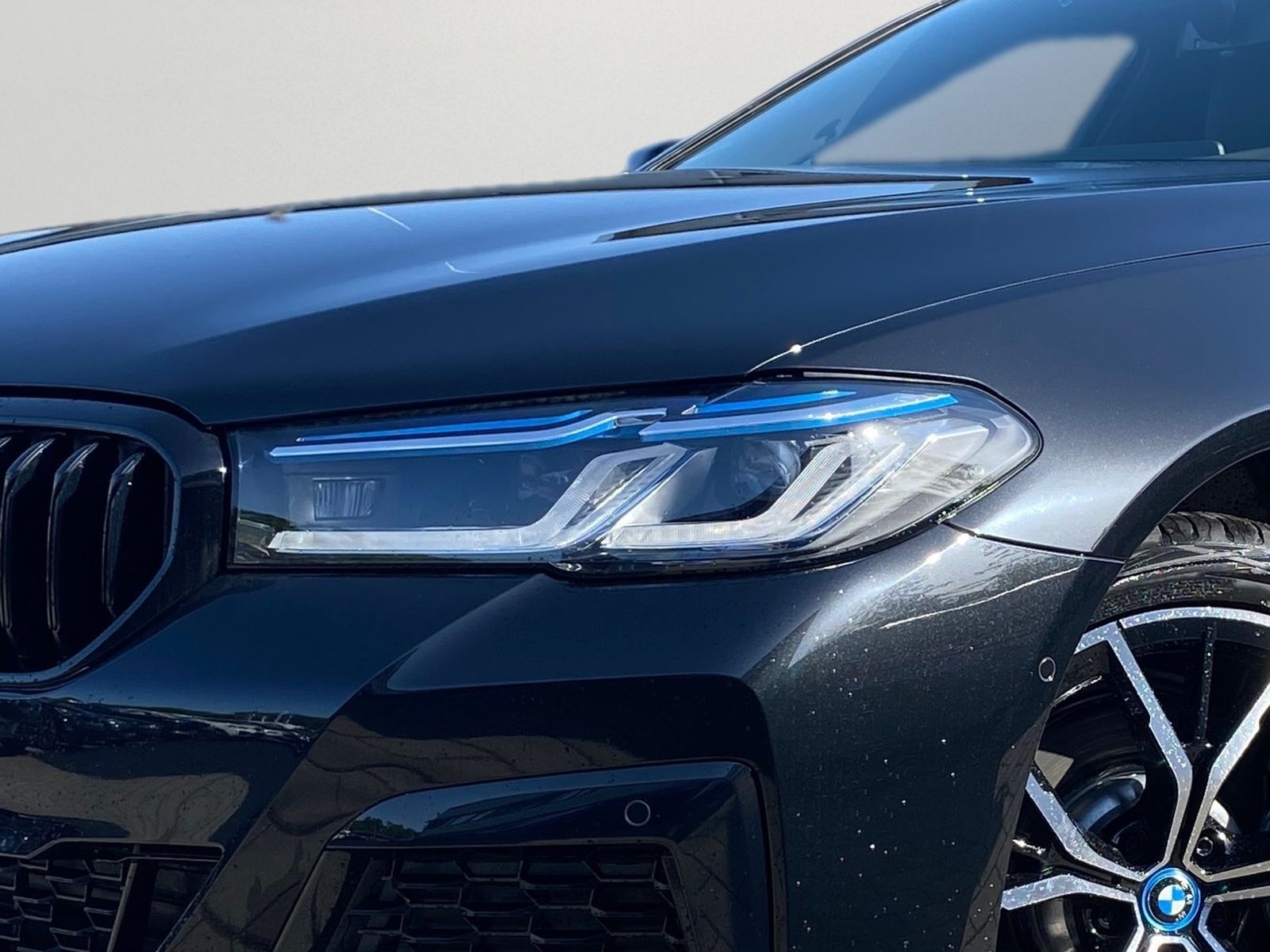 BMW 530e xDrive Touring HYBRID ABVERKAUFSPREIS foto 5