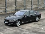 BMW 750i - - BMW 750 mit Benzin-Antrieb: Schwarz
