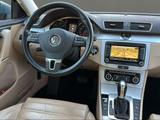 Volkswagen Passat Lim. *Highline*BlueMotion*Nav*Bi Xen*Led - Volkswagen Passat aus 2011: Bluemotion