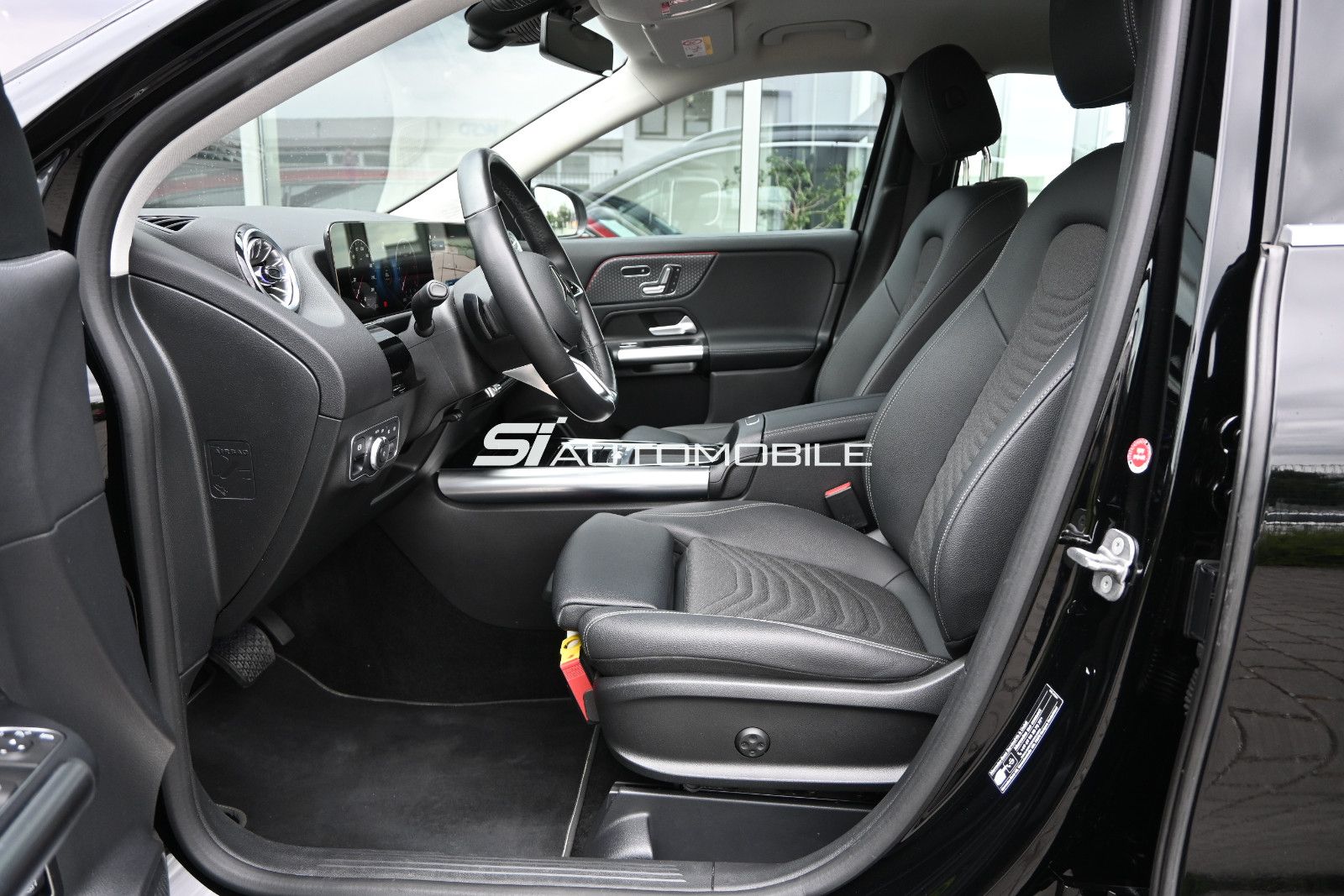 Fahrzeugabbildung Mercedes-Benz GLA 220 d 4MAT. Edition Progressive °ACC°AHK°360