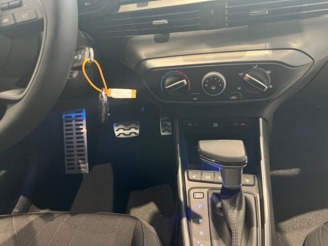 Fahrzeugabbildung Hyundai BAYON Trend 48V DCT 100 PS 1.0 17 Zoll Alu+Dachl