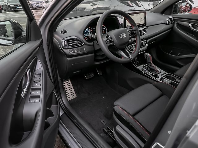 Hyundai i30 1.5 Spurhalteassi. Tempomat Totwinkelassi.