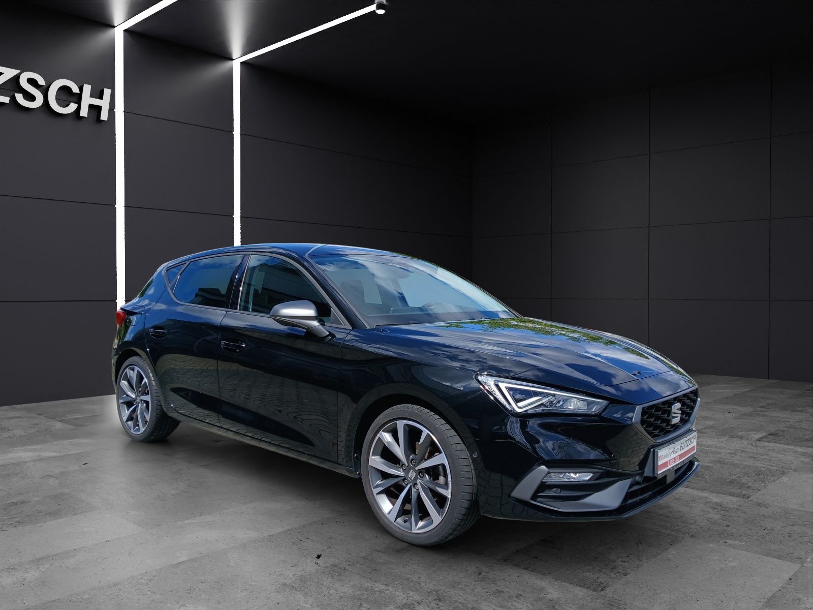 Fahrzeugabbildung SEAT Leon eTSI FR DSG STH LED Navi ACC RFK SH LM