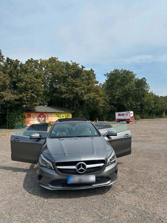 Image of Mercedes-Benz CLA 180