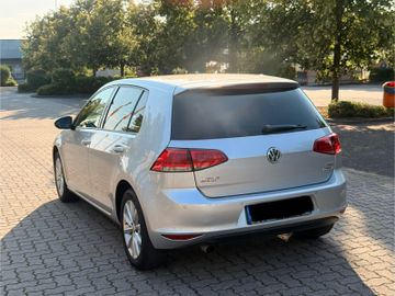 Volkswagen Golf - 3