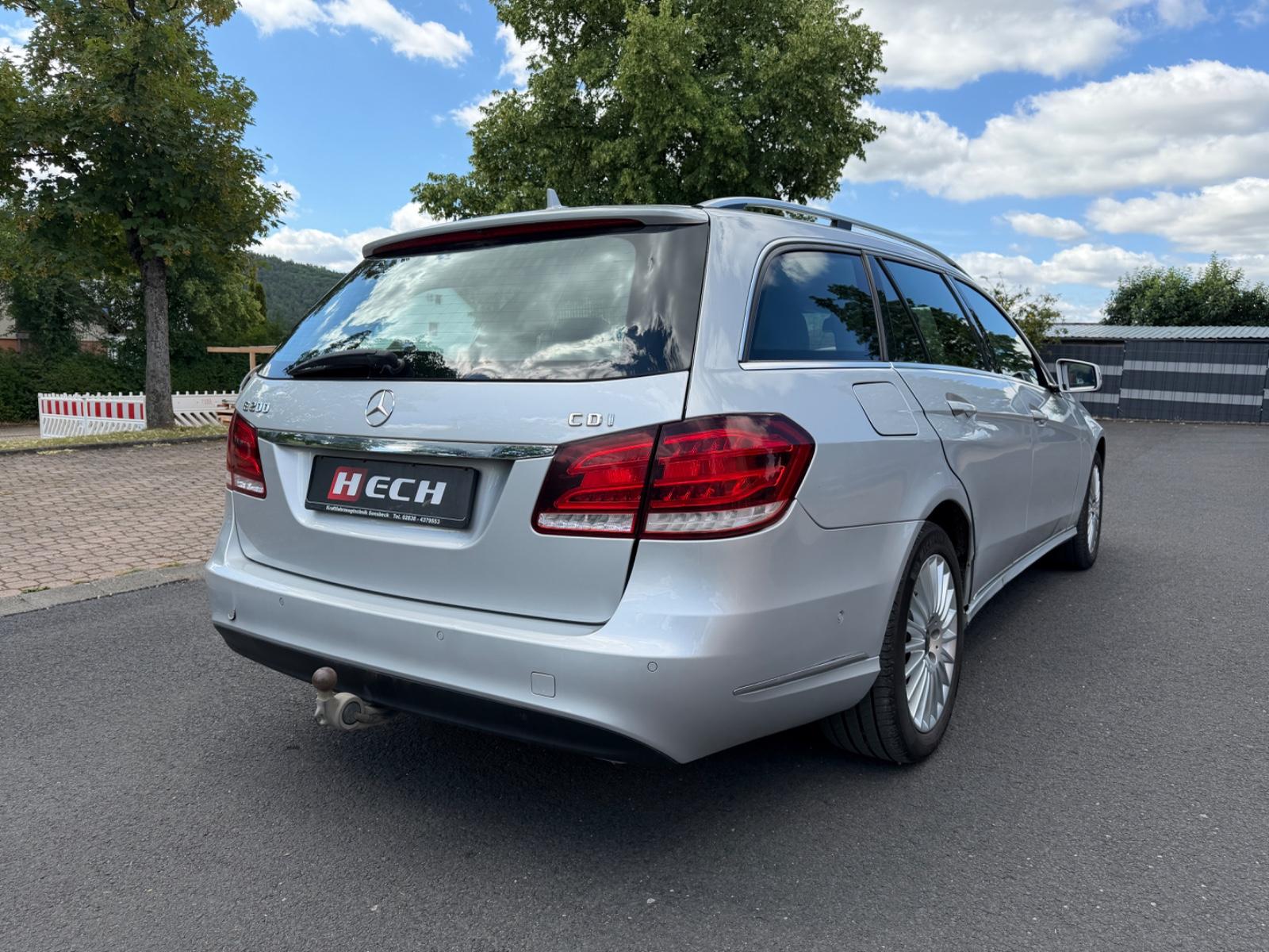 Mercedes-Benz E200 2013 — photo 8