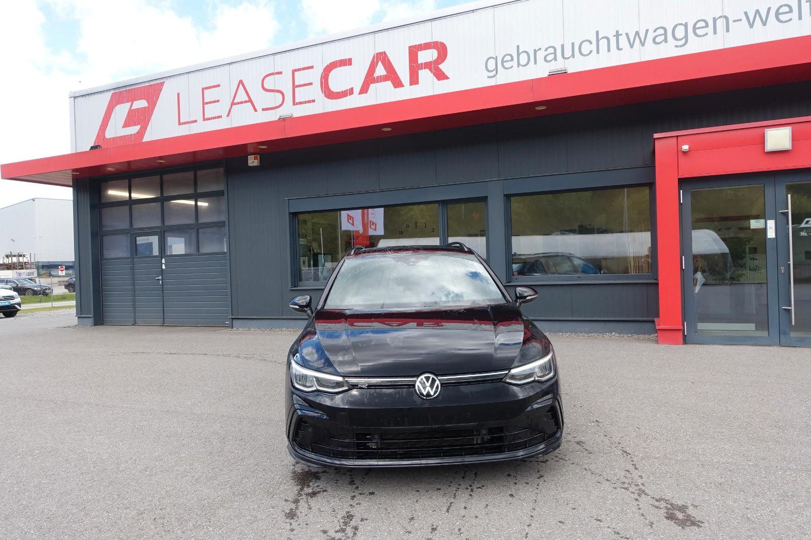 Volkswagen Golf VIII Variant R-Line 4M. DSG EXP € 22990.-