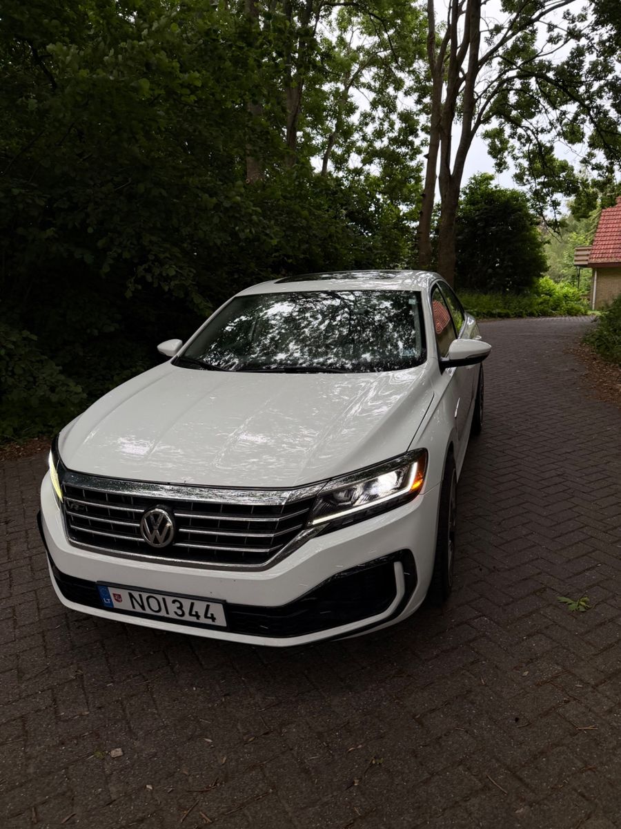 VW Passat 2.0 TSI OPF 140kW DSG Business Business