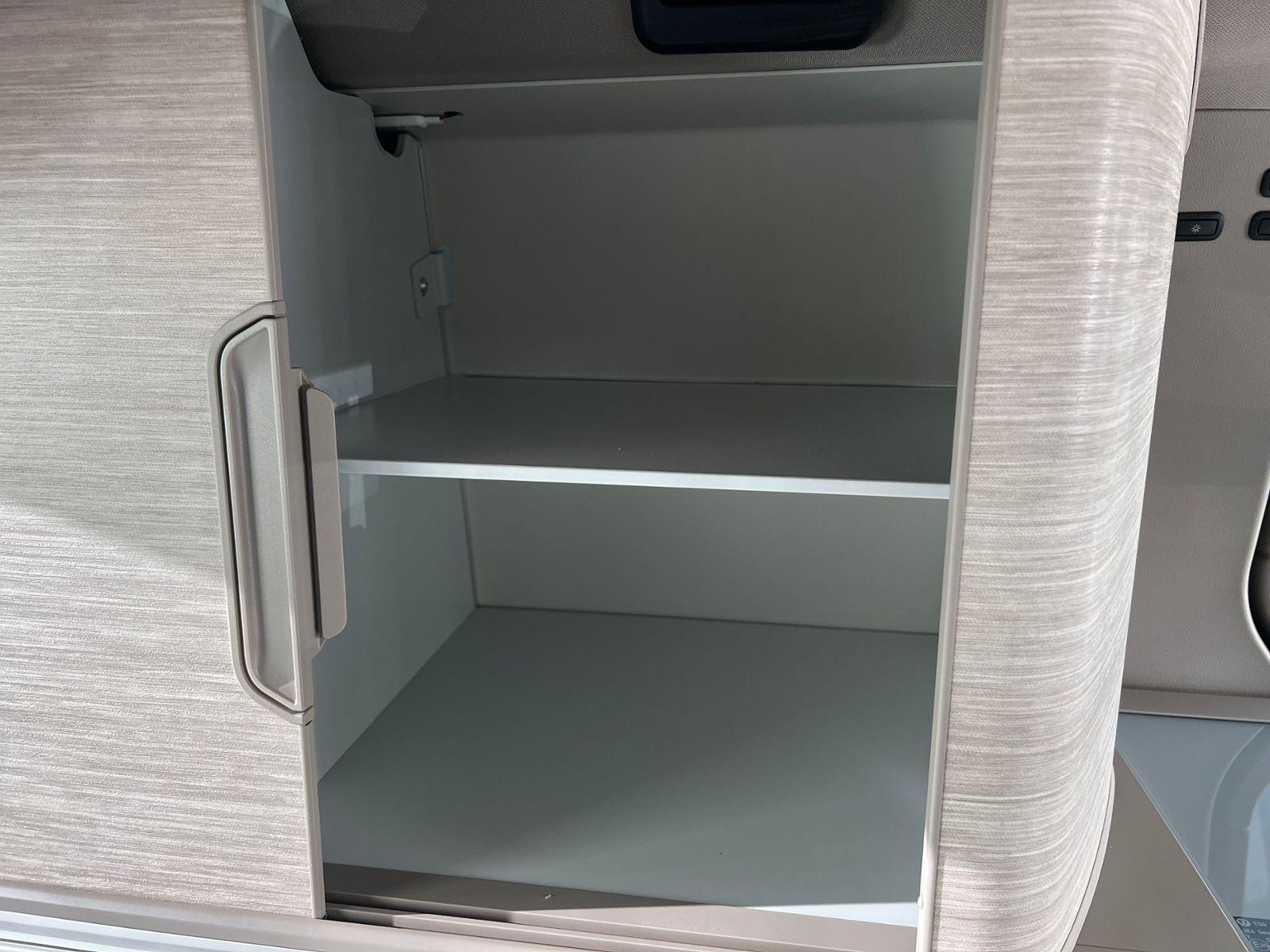 Fahrzeugabbildung Volkswagen California Ocean 2.0 TDI DSG *AHK, IQ.Light, Mar