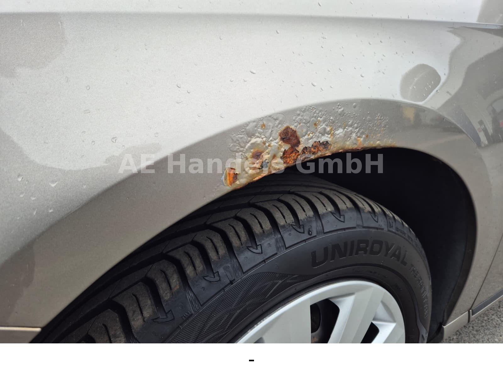 Volkswagen Passat 2012 — photo 16