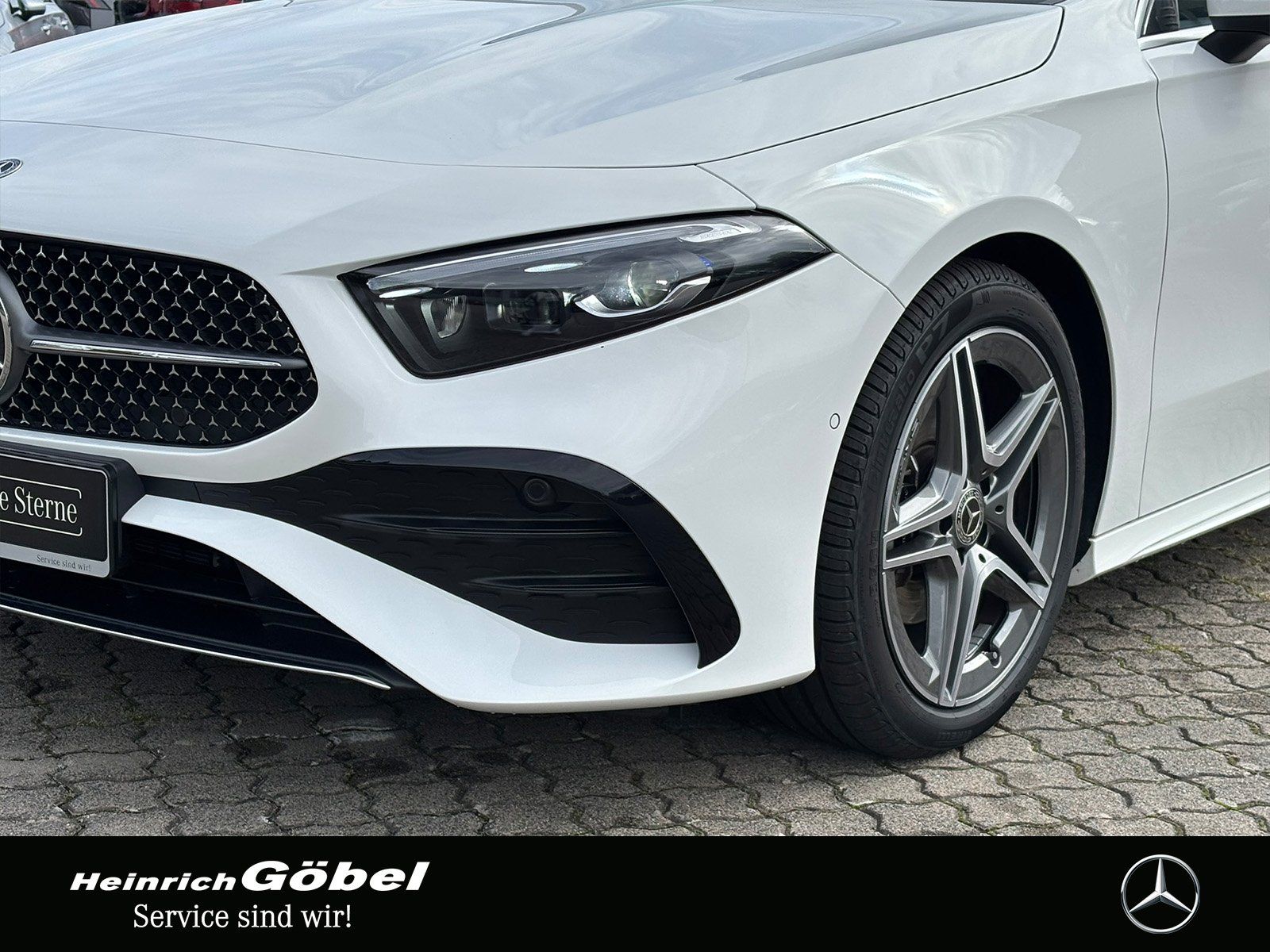 Fahrzeugabbildung Mercedes-Benz A 200 AMG*PANO*MEMORY*360°*MULTIBEAM*KEYLESS*