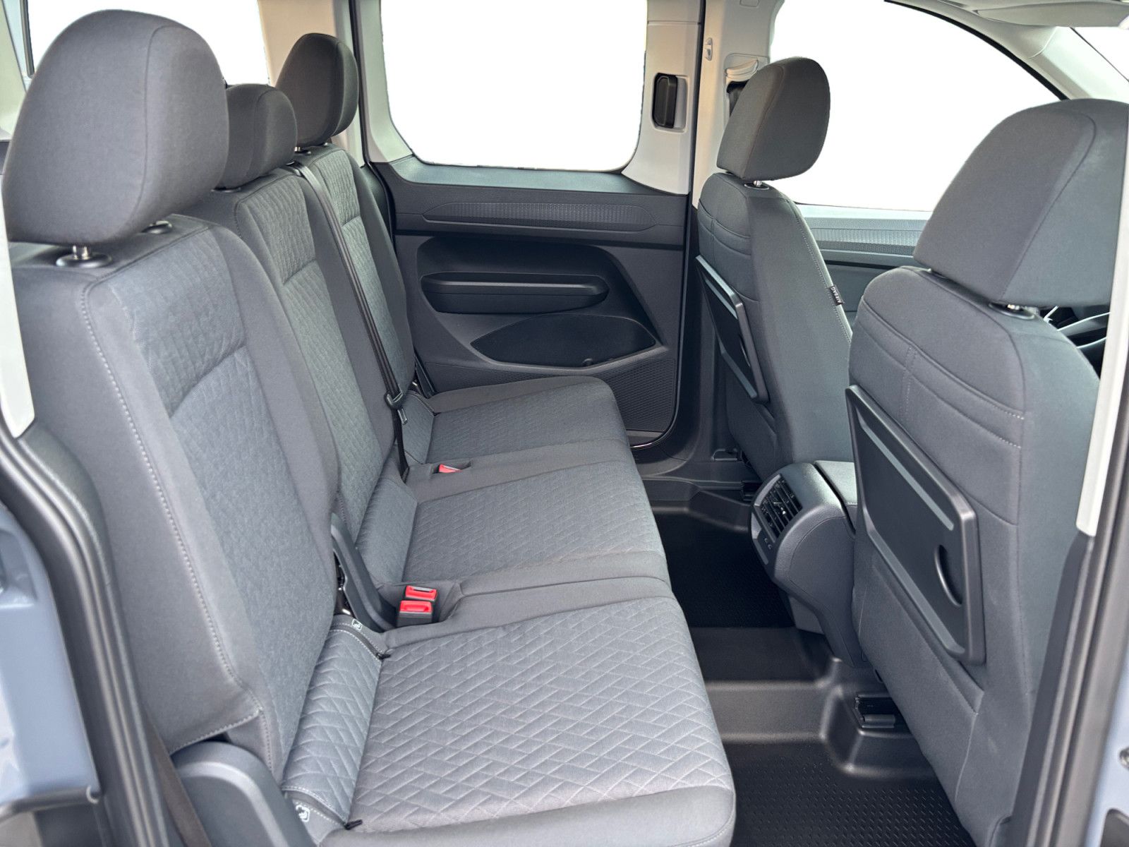 Volkswagen Caddy - Bild 11