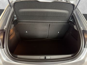 Peugeot 208 1.2 110 Allure KeyLess+LED+SHZ+ACC+Alcant.