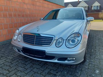 Mercedes E 220 - 2