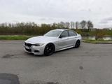 BMW 328i xDrive Sport Line Sport Line - silberne BMW 328