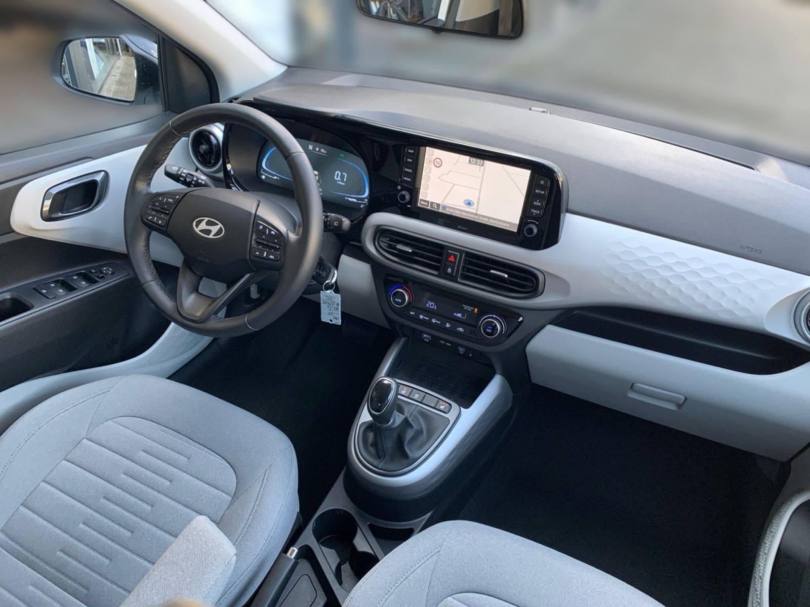 Fahrzeugabbildung Hyundai i10 FL 1.2 Automatik Prime Navi Kamera