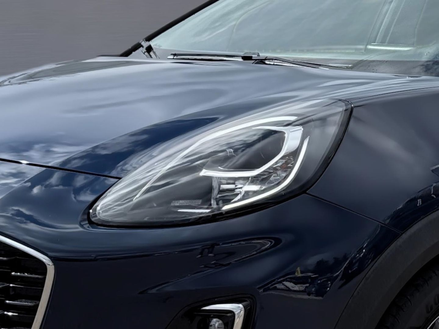 Fahrzeugabbildung Ford Puma Titanium, Winterpaket, schwarze Alus,Navi,N