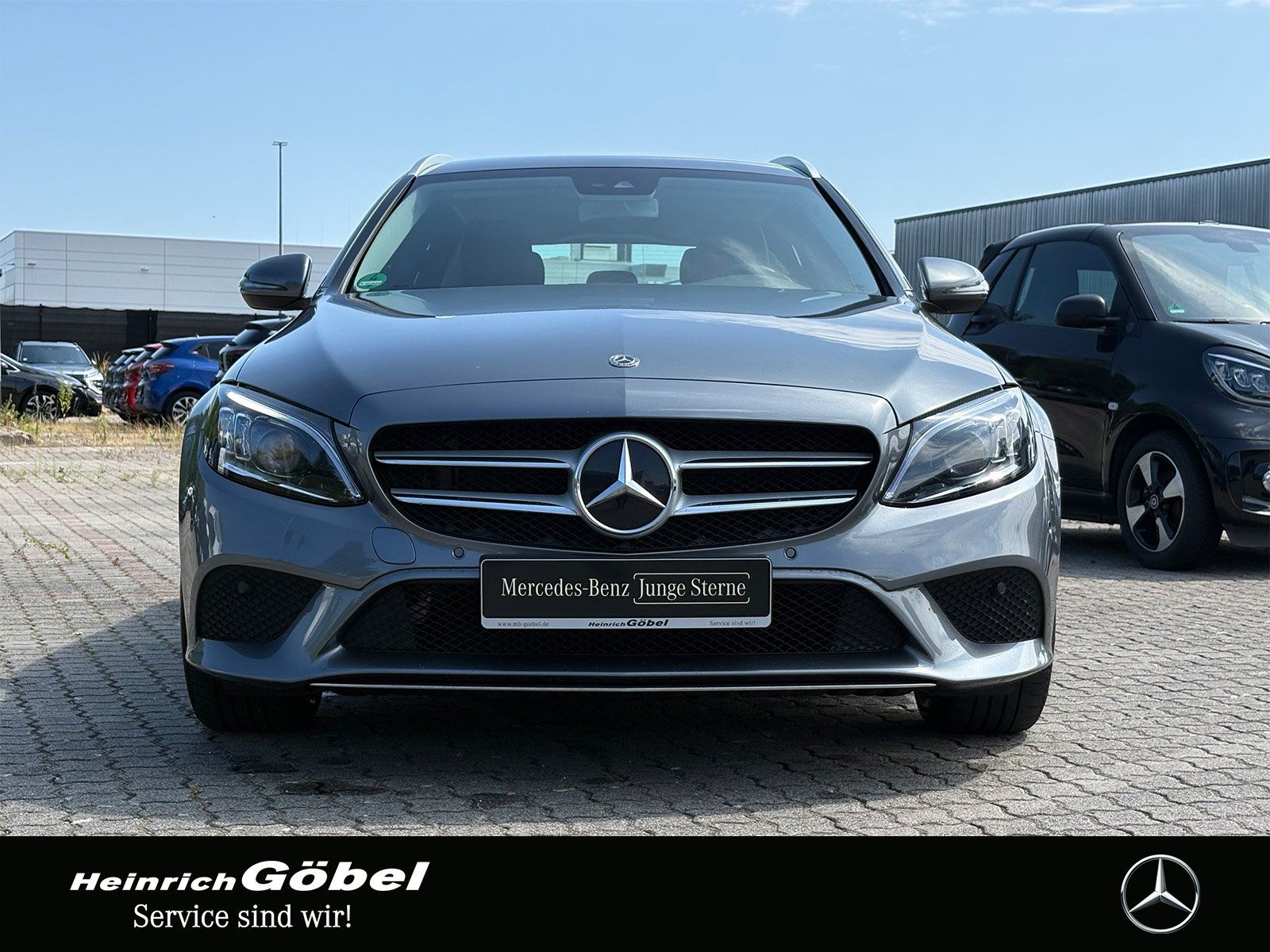 Fahrzeugabbildung Mercedes-Benz C 220 d T AVANTGARDE*LEDER*MULTIBEAM*CARPLAY*