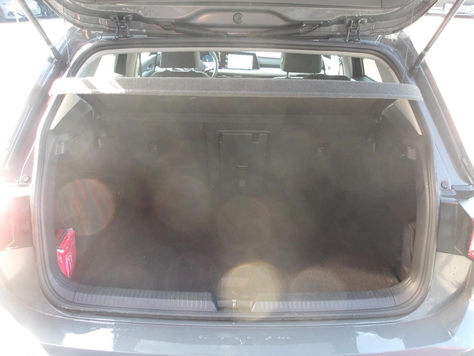 Volkswagen Golf VIII Lim. Life DSG *LED*NAVI*RFK*EXP. 13990, миниатюра 7