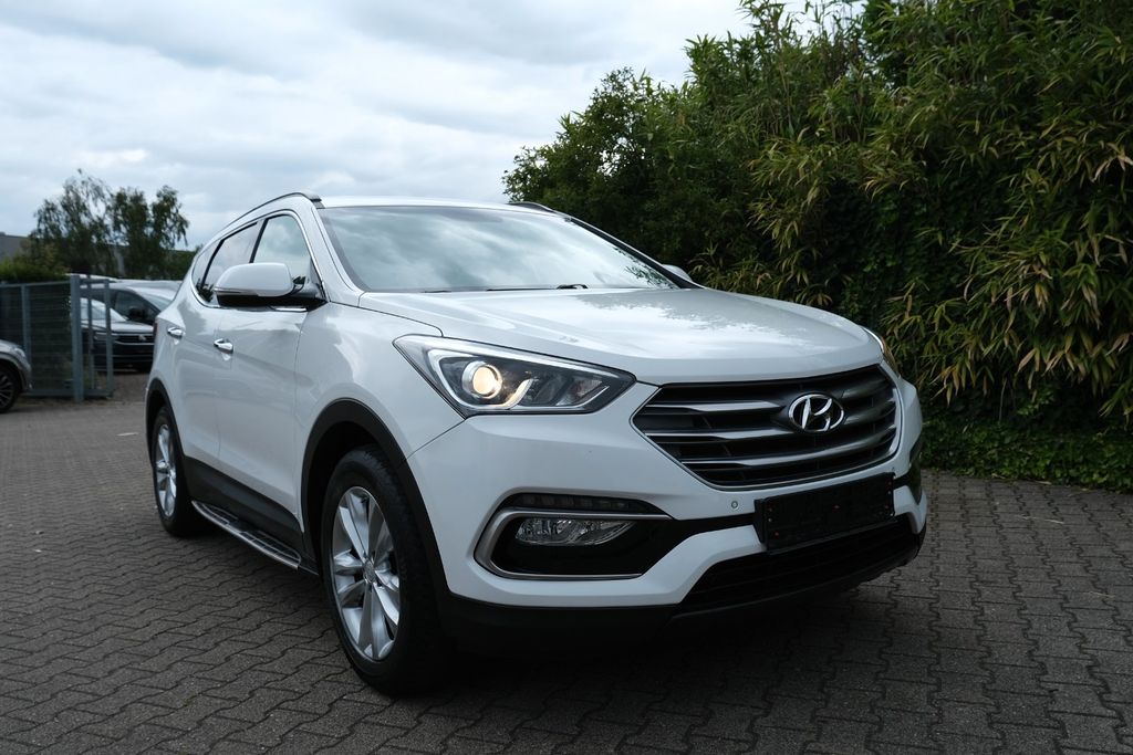 Image of Hyundai SANTA FE