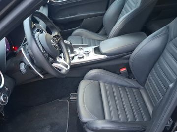 Alfa Romeo Giulia Veloce 2.0 Turbo 16V Q4 Kam.+KeyLess+SHZ