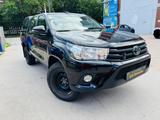 Toyota Hilux Double Cab Duty 4x4*Garantie*Standheizung - Toyota mit Diesel-Antrieb: Allradantrieb