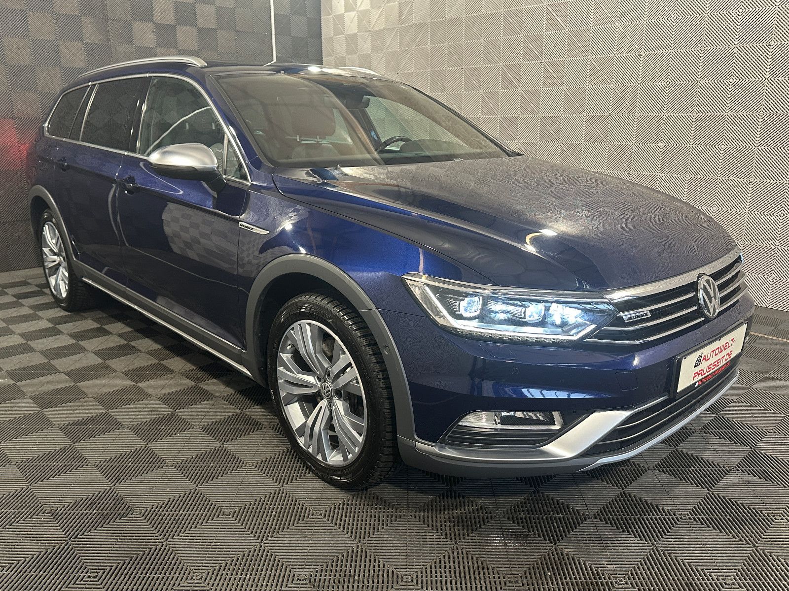Gebrauchtwagen Volkswagen Passat Passat Variant Alltrack*4MOTION*LED-ACC-PANO-PDC in Horb am Neckar