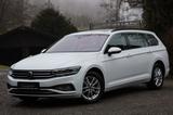 Volkswagen Passat 2.0 TDI Variant/PANO/TRAVEL+SIDE/AHK/1HAN