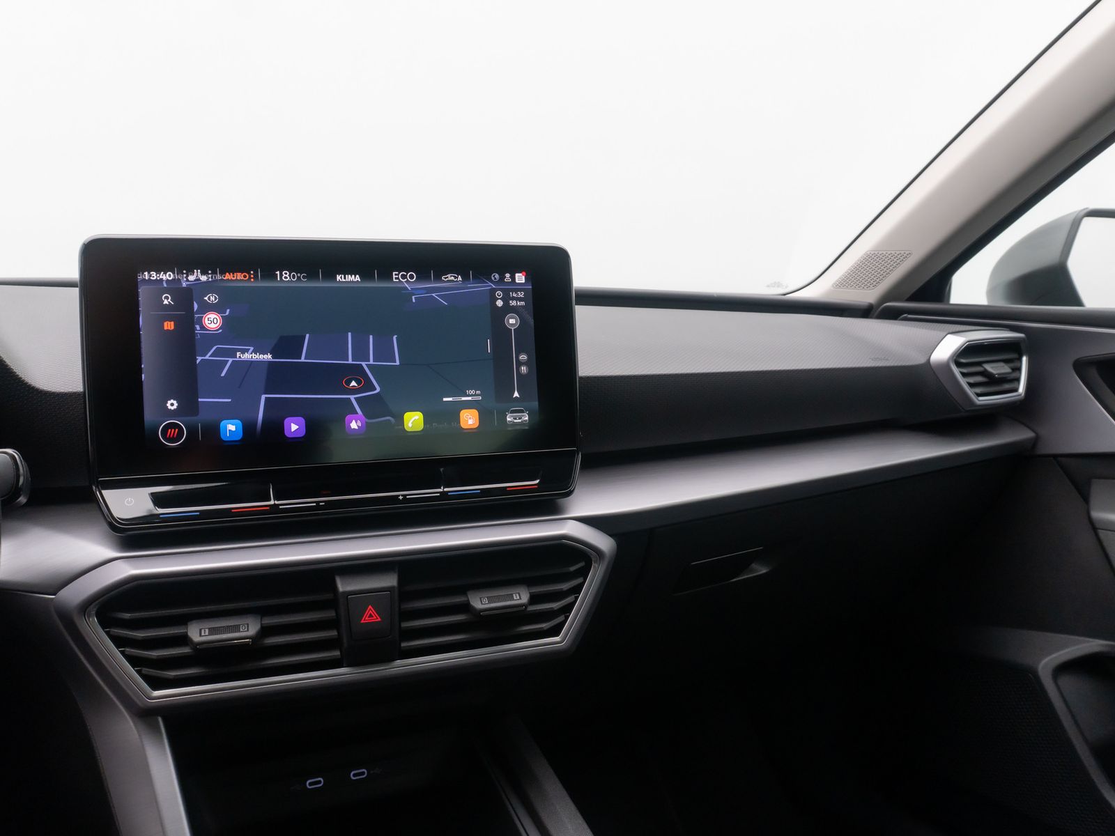 Fahrzeugabbildung SEAT Leon e-HYBRID FR Tempomat DigitDispl ParkAsssit