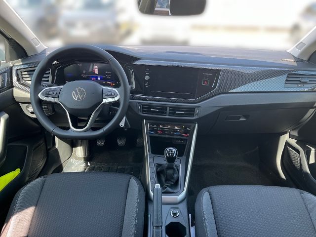 Fahrzeugabbildung Volkswagen Polo 1.0 TSI Life GJR Climatronic