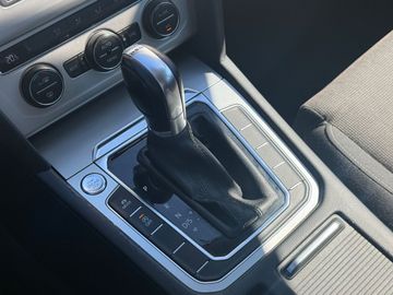 Volkswagen Passat - 3