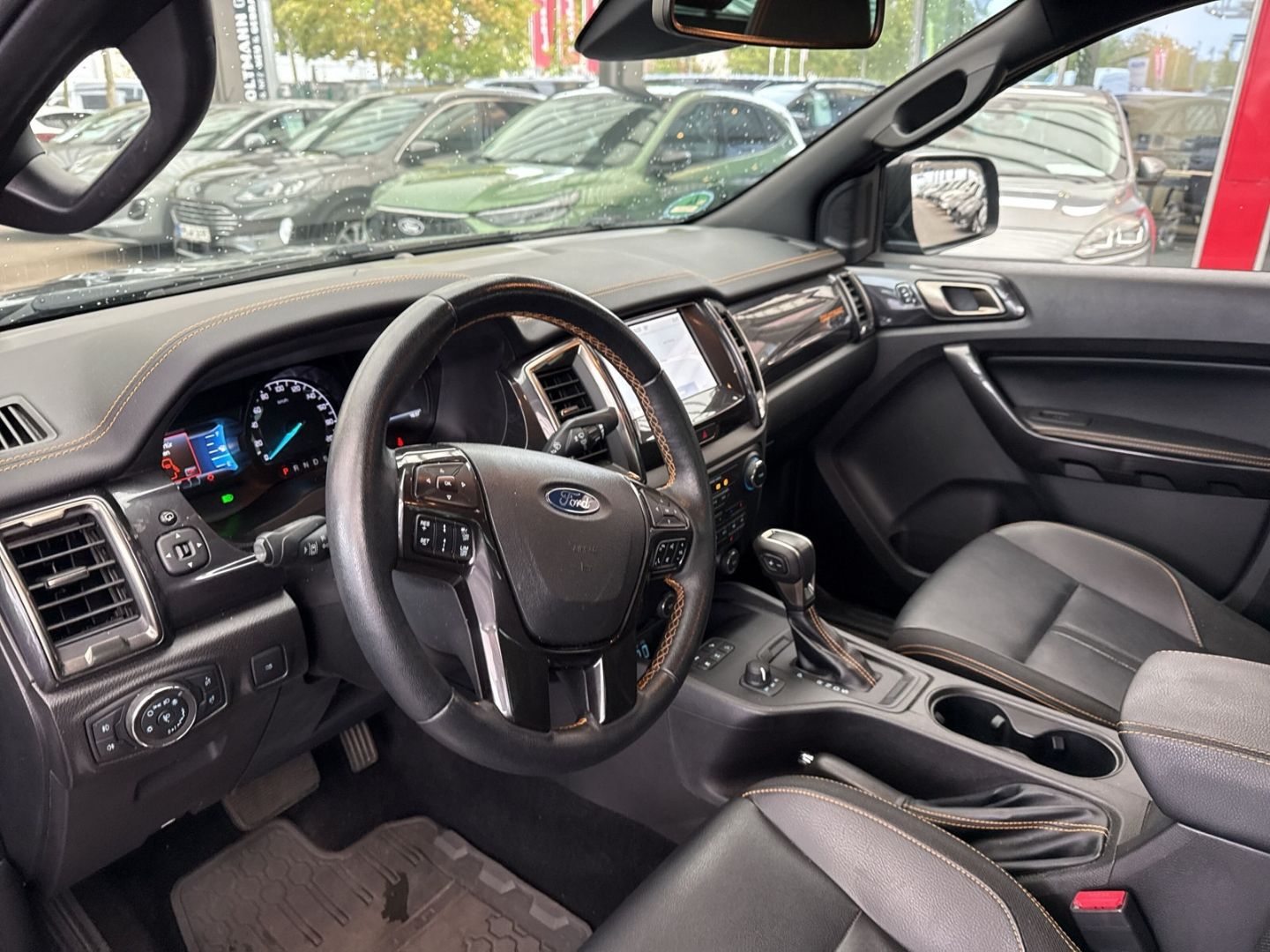 Fahrzeugabbildung Ford Ranger Wildtrak DoKa 4x4 AHK Navi Leder LED ACC