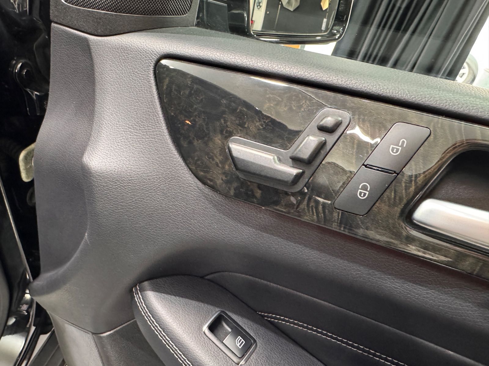 Fahrzeugabbildung Mercedes-Benz ML 400|LEDER|NAVI|SCHIEBEDACH|MASSAGE|360 KAMERA