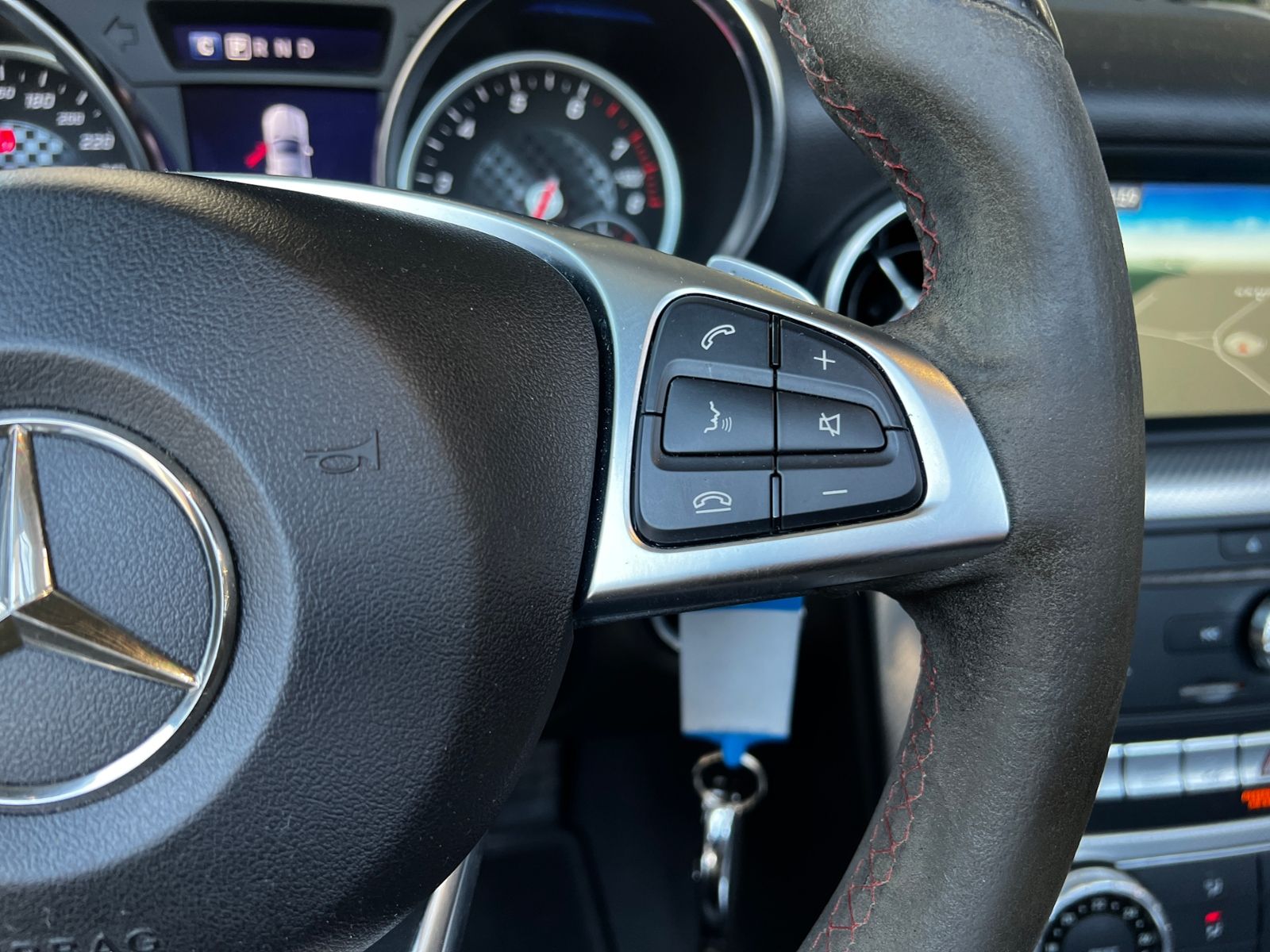 Fahrzeugabbildung Mercedes-Benz SLC 300 AMG H/K LED NAVI