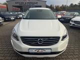 Volvo XC60 Summum AWD Automatik 59.060 KM - Volvo XC60: Weiß
