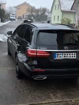 Mercedes-Benz E 300 d 4MATIC T Autom. - - gebrauchte Mercedes-Benz E 300 aus dem Jahr 2023