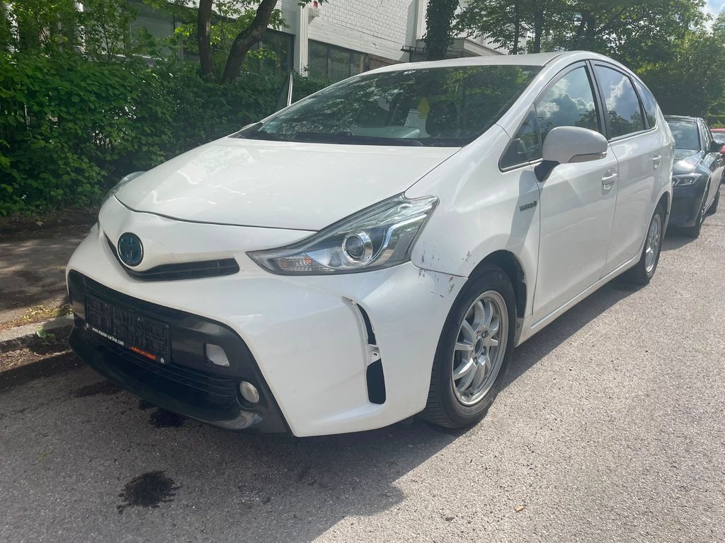 Image of Toyota Prius+
