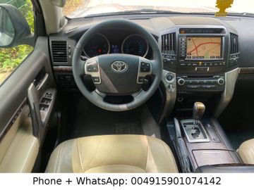 Toyota Land Cruiser - 6