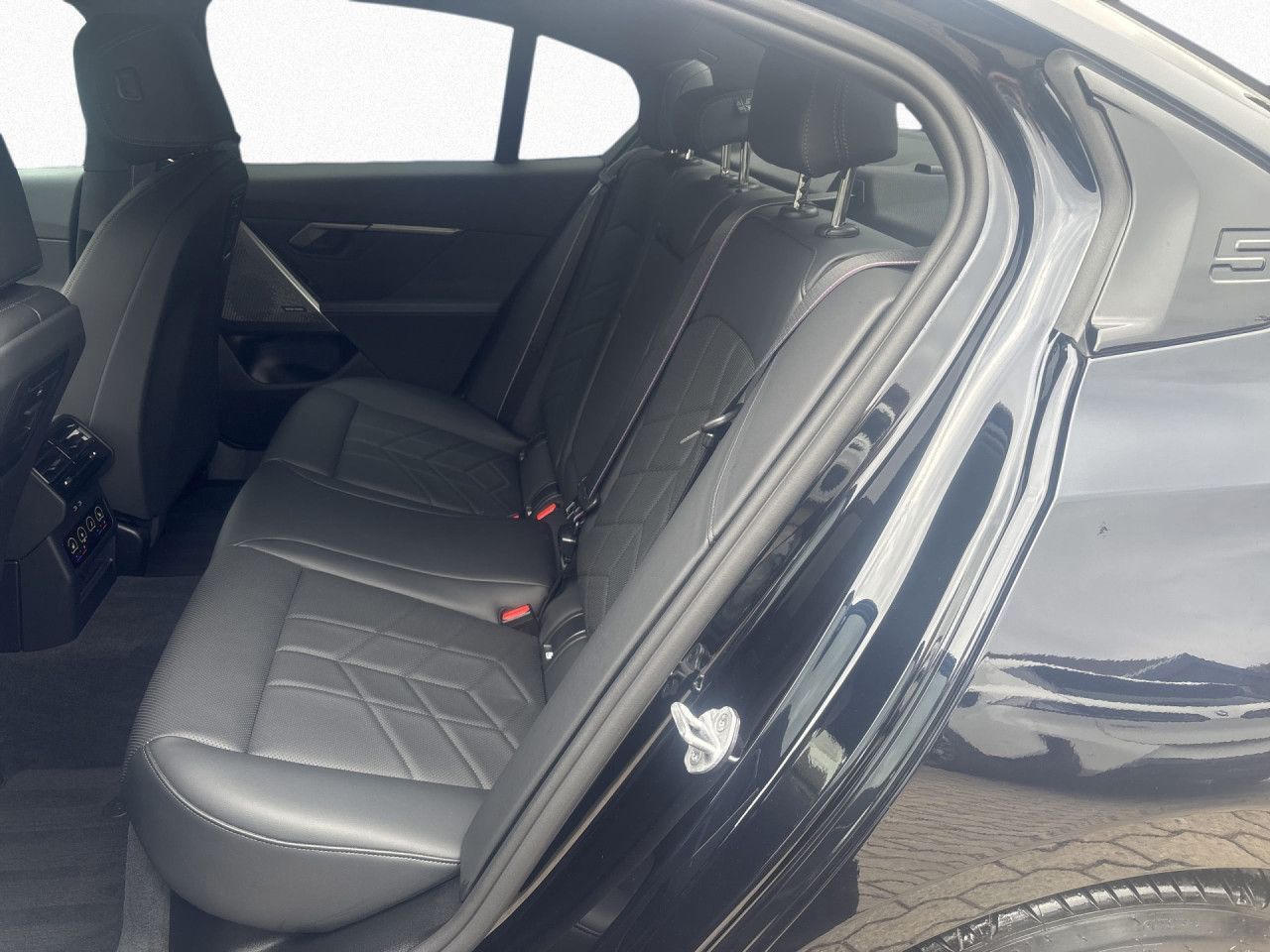 BMW i5 - Bild 14