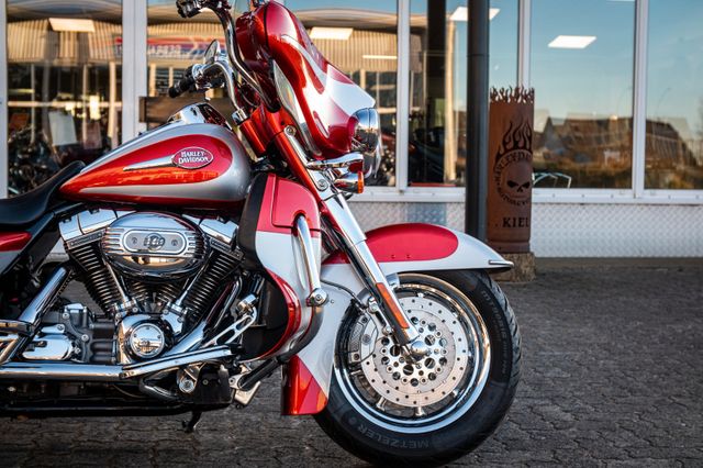 Fahrzeugabbildung Harley-Davidson FLHTCUSE Ultra Classic Electra Glide