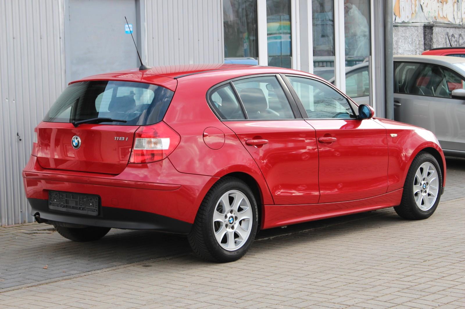 BMW 118i Limousine Automatik+Klima+Tüv Neu+ESD+Tempo