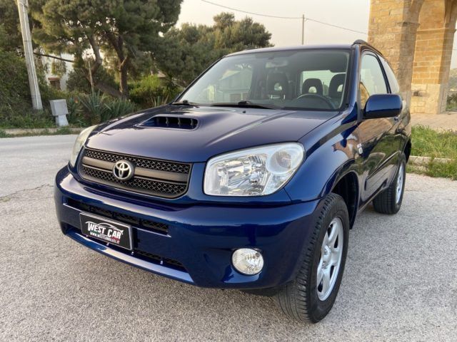 Toyota TOYOTA RAV 4 RAV4 2.0 Tdi D-4D cat 3 porte Sol