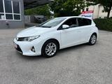 Toyota Auris Klimaautomatik - weiße Toyota Auris